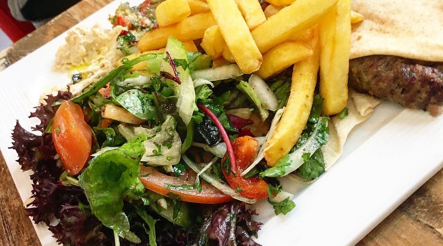 رستوران لبنانی باب الحاره – طعمی بینظیر از غذاهای مدیترانه ای
